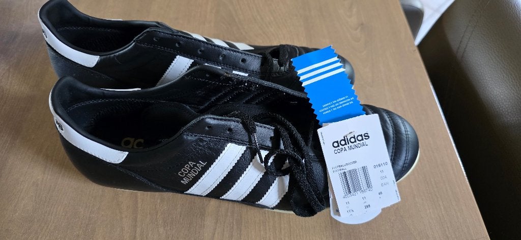 Adidas copa mundial, Sports & Fitness, Football, Enlèvement, Neuf, Chaussures