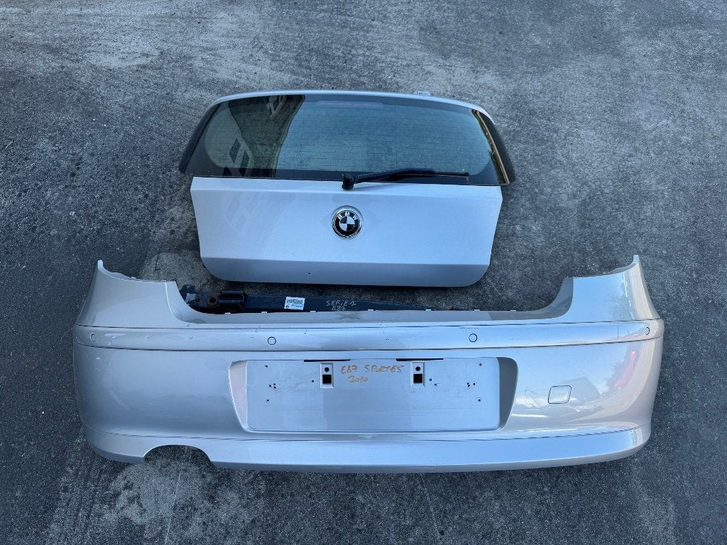 Hayon de coffre BMW Série 1 E87, Autos : Pièces & Accessoires, Carrosserie & Tôlerie, Arrière, Haillon arrière, Enlèvement, Utilisé