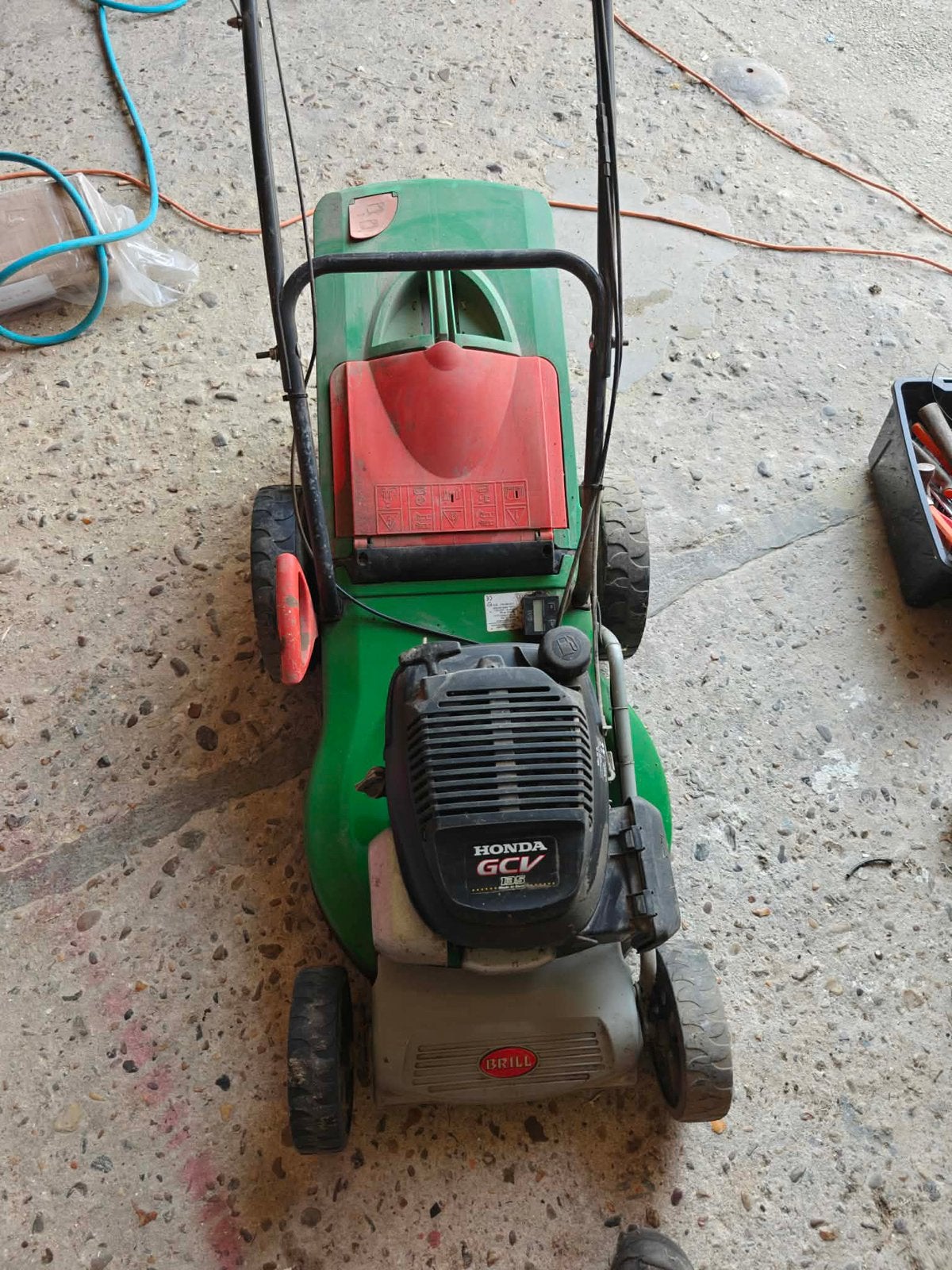 Brill benzine grasmaaier met Honda GCV135 motor, Tuin en Terras, Grasmaaiers, Ophalen, Gebruikt, Benzine-grasmaaier