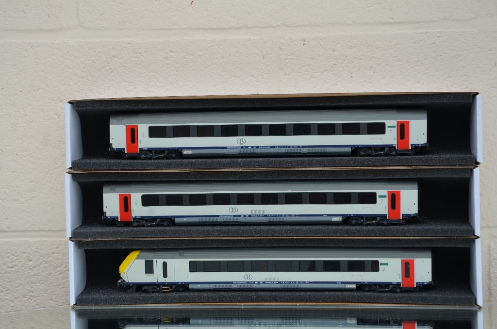 L.S.Models-43050-AC-SNCB-voiture pilote +2 voitures Type I11, Hobby & Loisirs créatifs, Trains miniatures | HO, Enlèvement ou Envoi