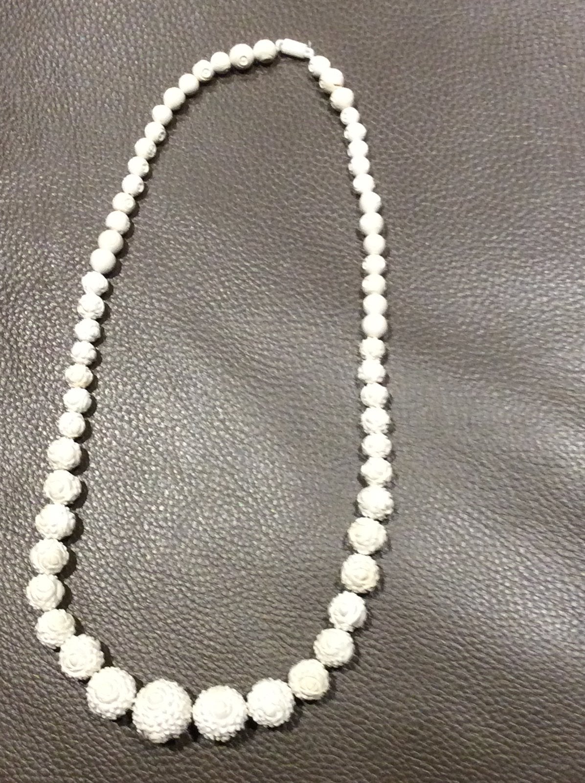 Collier de perles Meerschuim, Bijoux, Sacs & Beauté, Enlèvement, Comme neuf, Beige, Pierre ou Minéral