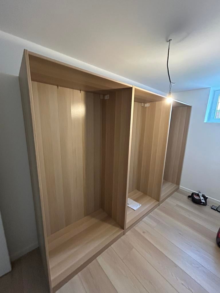 Montage Meuble, Maison & Meubles, Armoires | Penderies & Garde-robes, Enlèvement, Comme neuf