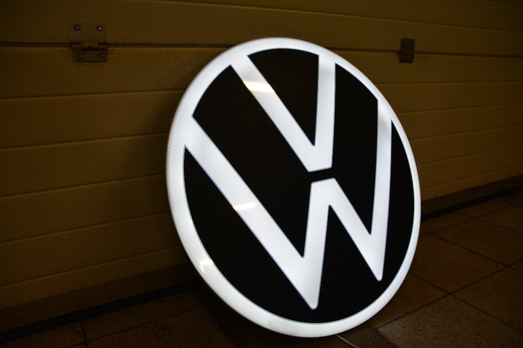VW Volkswagen nieuwste lichtreclame lichtbak zeldzaam!, Ophalen, Zo goed als nieuw, Lichtbak of (neon) lamp