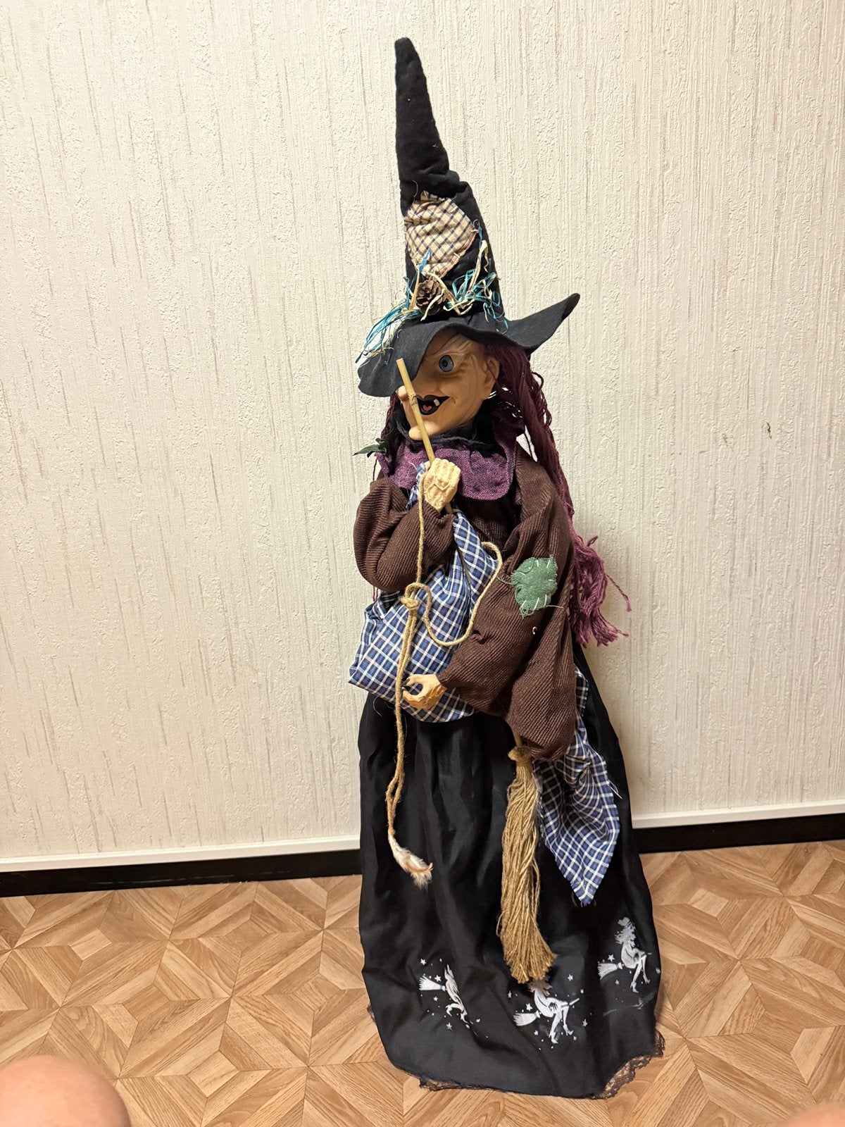 Sorcière de Halloween, Enlèvement, Comme neuf