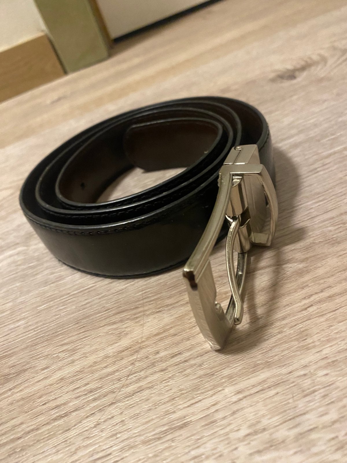 Zwarte leren riem, Ophalen, Zo goed als nieuw, Zwart