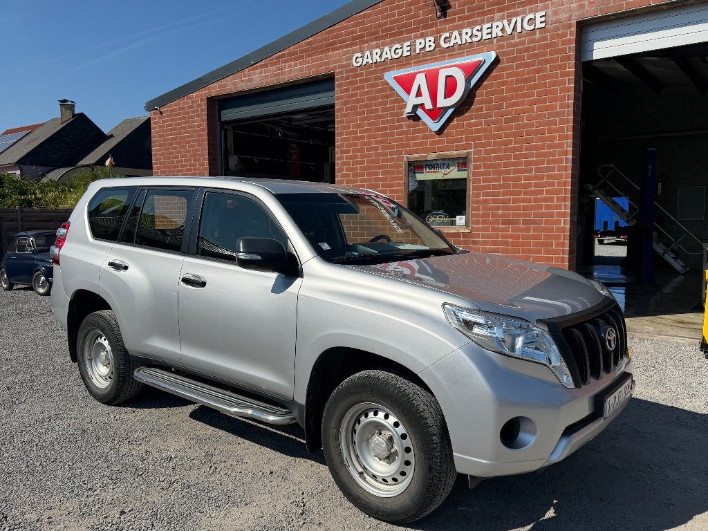 Toyota Landcruiser prado 2.8 lichte vracht, Auto's, 4 cilinders, Leder, Bedrijf, 2 zetels