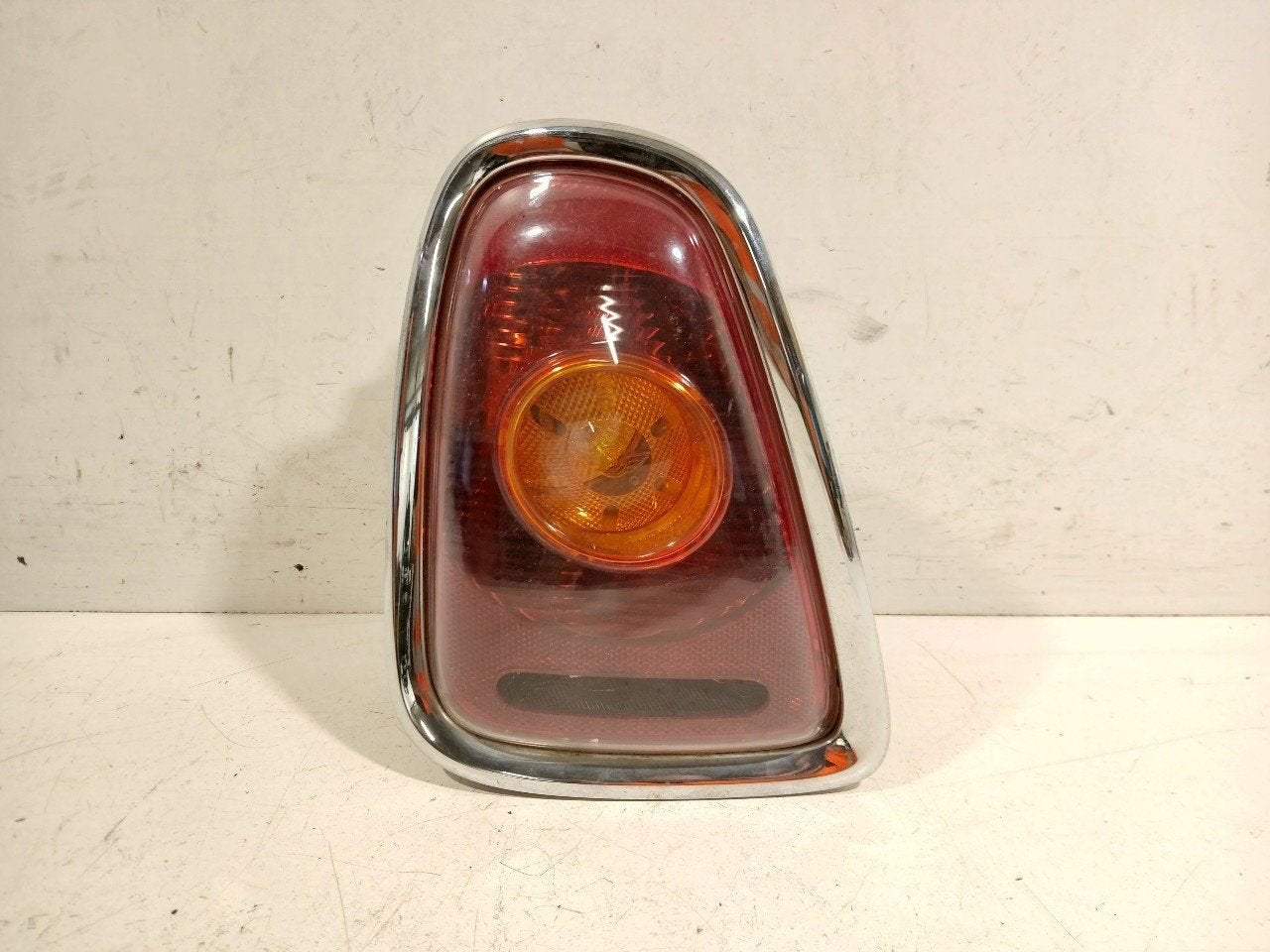 Achterlicht links buiten Mini Mini, Auto-onderdelen, Onderdelen@venauto.nl, Van der Ven Autorecycling B.V., Gebruikt, Ettenseweg 76, 4706 PB Roosendaal, The Netherlands
