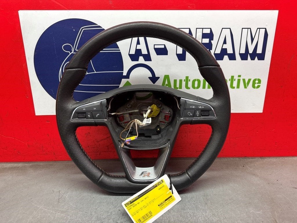 VOLANT DIRECTION Ibiza IV (6J5) (|5F0419091R|5F0919719B|), Seat Deutschland GmbH, Service@seat.de, Utilisé, Seat