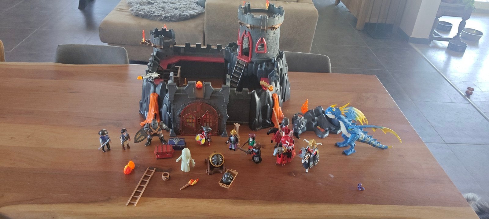 playmobil kasteel met draak en leger, Kinderen en Baby's, Speelgoed | Playmobil, Ophalen of Verzenden