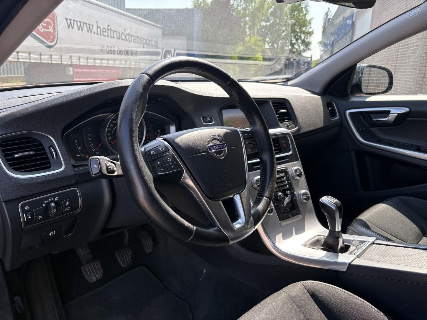 Volvo V60 Cross Country 2.0 D4 Polar+ | Climate | Cruise | N, Auto's, Volvo, Zwart, Bruin, Navigatiesysteem, 111 g/km