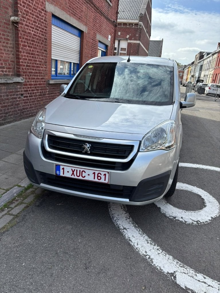 Peugeot Partner 1.6 HDi van bouwjaar 2016 te koop., Auto's, 5 deurs, Particulier, Overige carrosserie, Zilver of Grijs