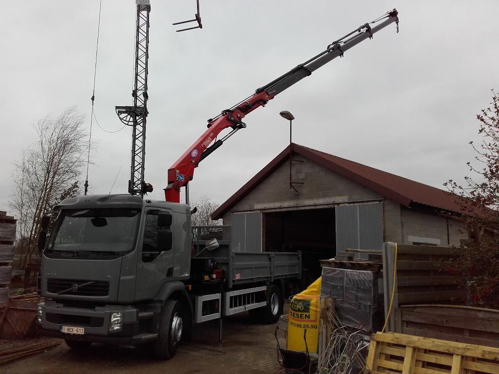 Volvo FL 260, Autos, Camions, Particulier, Volvo, Diesel, Euro 5, 2 portes, Boîte manuelle, Enlèvement