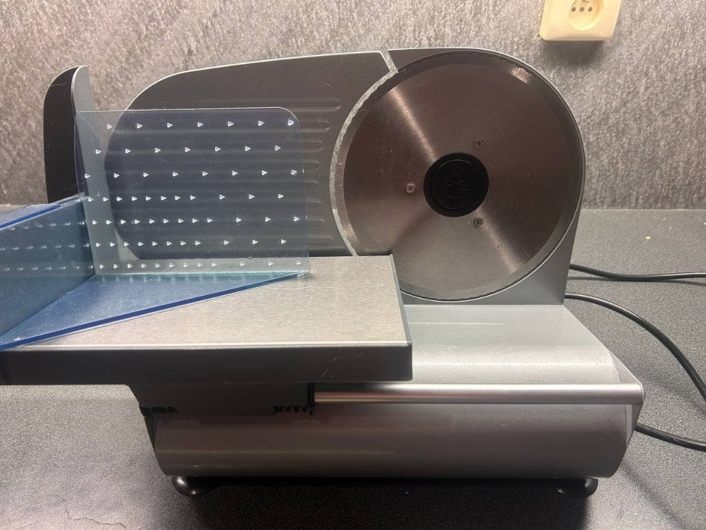 Slicer DOMO DO521S, Huis en Inrichting, Keuken | Keukenbenodigdheden, Zo goed als nieuw, Snijmachine, Overige merken, Metaal, Grijs