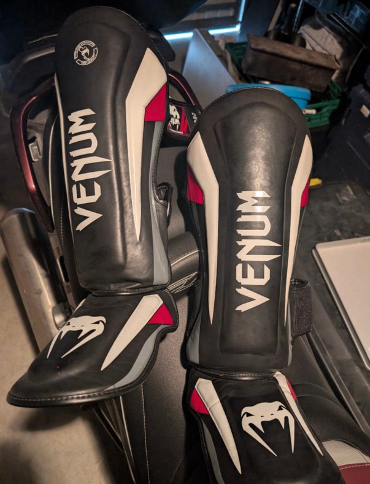 Venum Elite XL scheenbeschermers, Sport en Fitness, Boksen, Ophalen of Verzenden