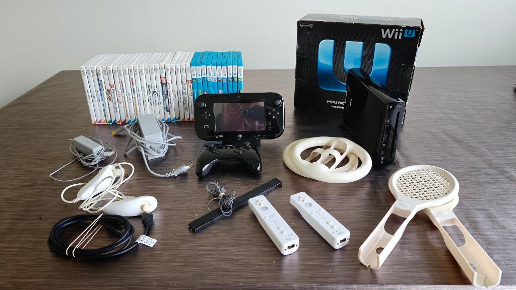 Wii U zwart (32GB) + 31 spelletjes en extra controllers, Ophalen, Gebruikt, Met 3 controllers of meer, Met games