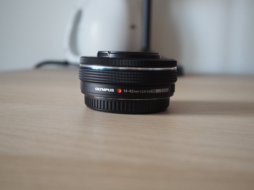 Olympus M.Zuiko Digital ED 14-42mm F3.5-5.6 EZ Pancake, Audio, Tv en Foto, Micro Four Thirds, Olympus, Ophalen of Verzenden, Zo goed als nieuw