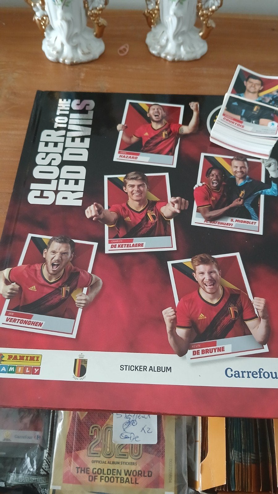 set complet red devil Quattro 2022, Enlèvement ou Envoi, Neuf, Plusieurs autocollants