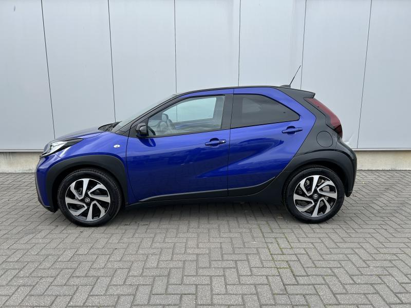 Toyota Aygo X pulse, 110 g/km, Blauw, 72 pk, Bedrijf