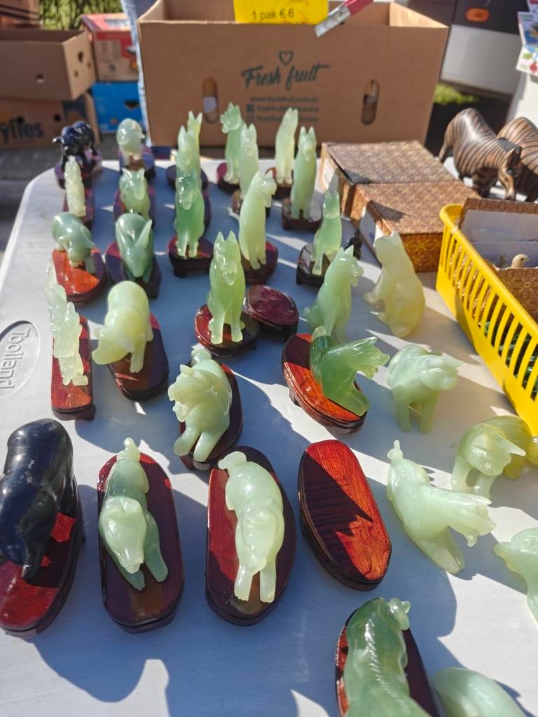 Jade beeldjes 5€ per stuk, Ophalen