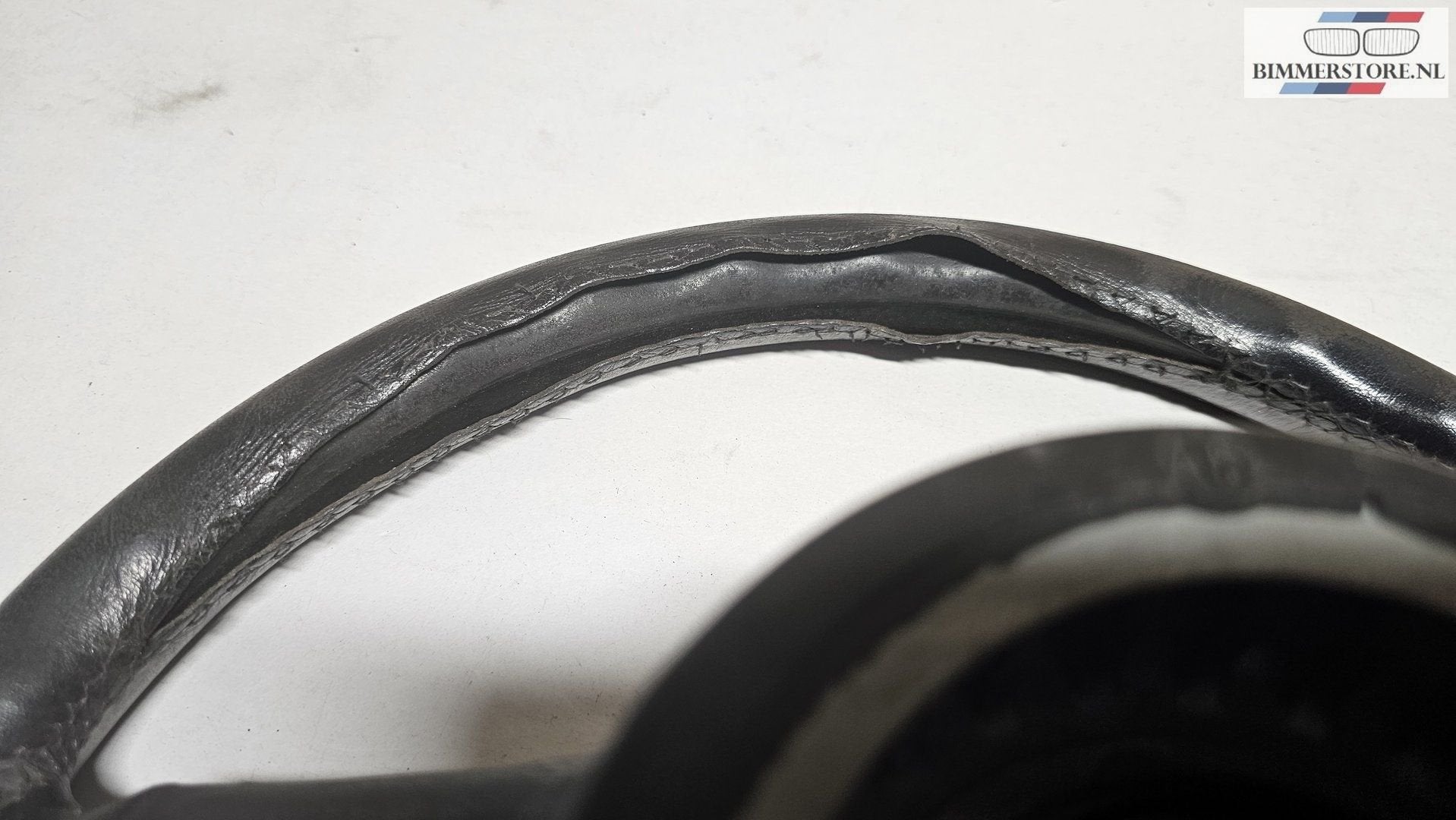 Volant sport M Tech en cuir, 380 mm, BMW Série 3 E30 3233115, Autos : Pièces & Accessoires, -, Origine de la pièce connue, Utilisé