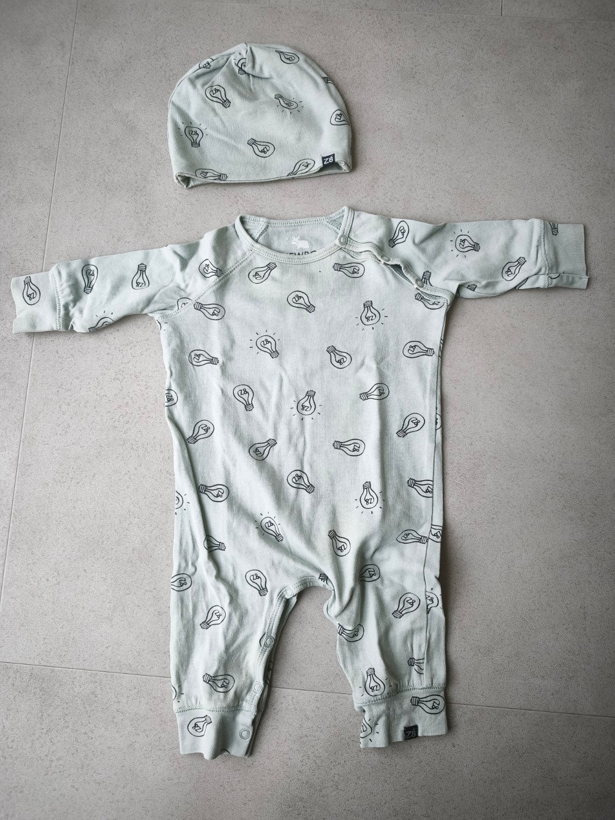 Pyjama/onesie maat 56_Z8, Enfants & Bébés, Garçon ou Fille, Enlèvement ou Envoi, Ensemble, Z8
