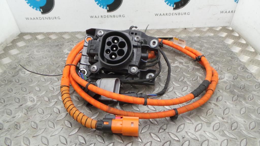 VOLKSWAGEN PASSAT EV / HYBRIDE BATTERIJ OPLADER 2015, Enlèvement ou Envoi, Utilisé, Stiba membre