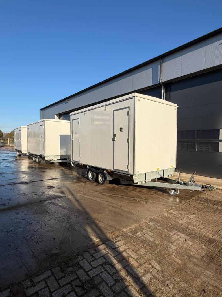3x Vacuüm toiletwagen 4 persoons, Ophalen