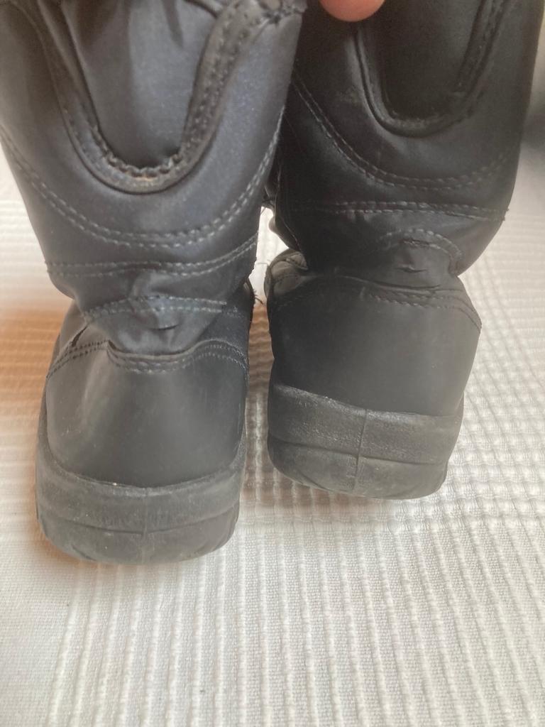 Sneeuwbotjes 27 LE CHAMOIS bottes neige 27, Enfants & Bébés, Vêtements enfant | Chaussures & Chaussettes, Utilisé, Bottes, Garçon ou Fille