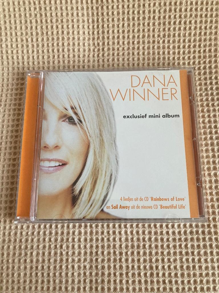Dana Winner Exclusief mini album liedjes Rainbows of Love CD, Cd's en Dvd's, Ophalen of Verzenden, Zo goed als nieuw
