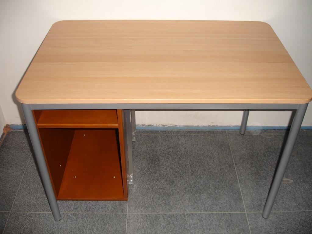 COMPUTERTAFEL, Enlèvement, Comme neuf