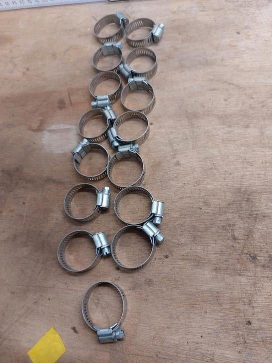 Collier de serrage et collier de serrage à vis sans fin (17-, Enlèvement, Neuf