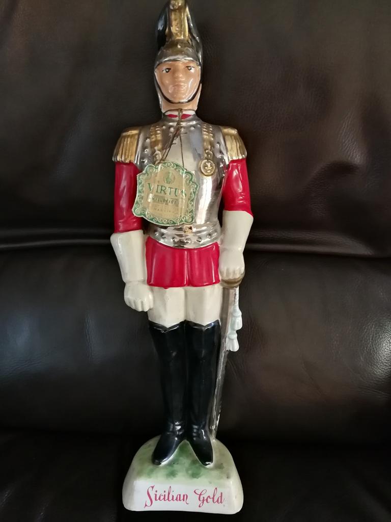 Statue sicilian gold, Verzamelen, Ophalen, Gebruikt