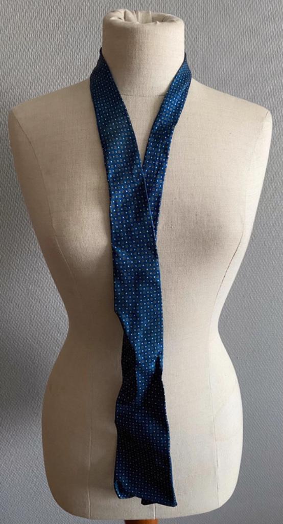 Blauwe stropdas Pierre Cardin, Vêtements | Hommes, Cravates, Pierre Cardin, À motif, Comme neuf, Bleu