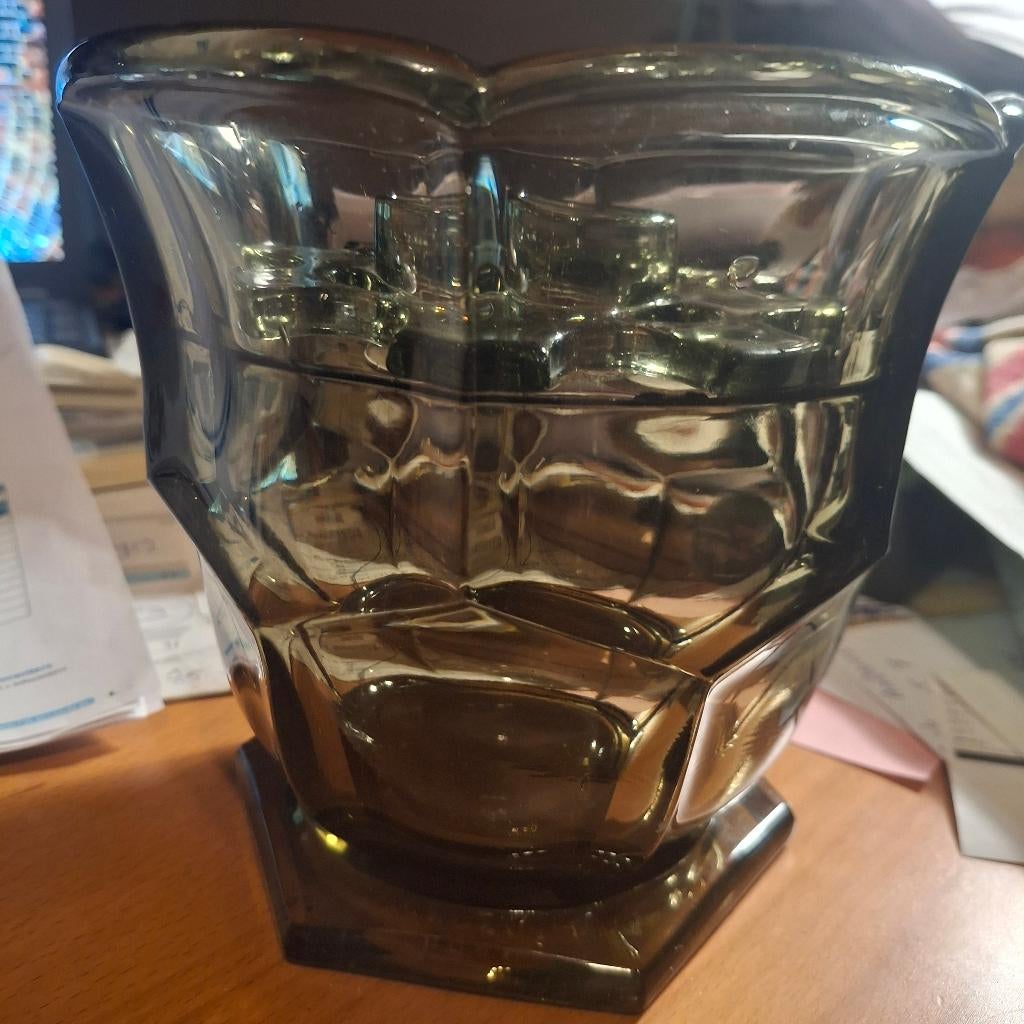 Luxval art deco vase fume et piques fleurs 14 cm, Antiquités & Art, Enlèvement ou Envoi