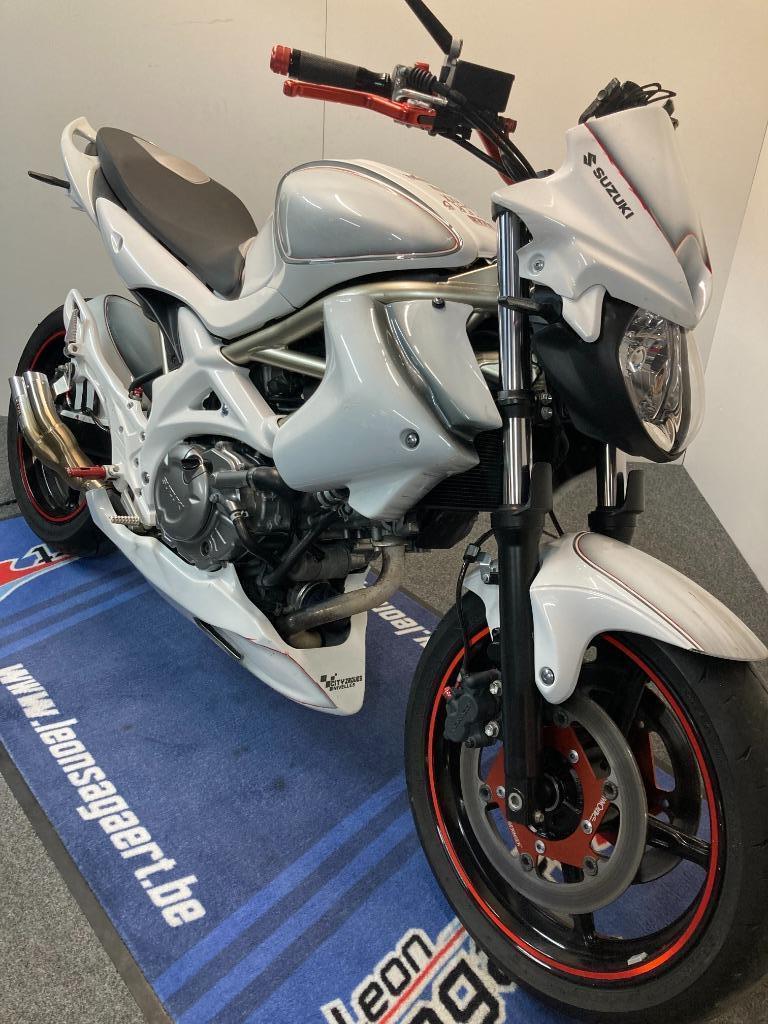 Suzuki SFV 650 Gladius bj. 2009 ref. LS 2649, 2 cilinders, Bedrijf, Meer dan 35 kW, 650 cc