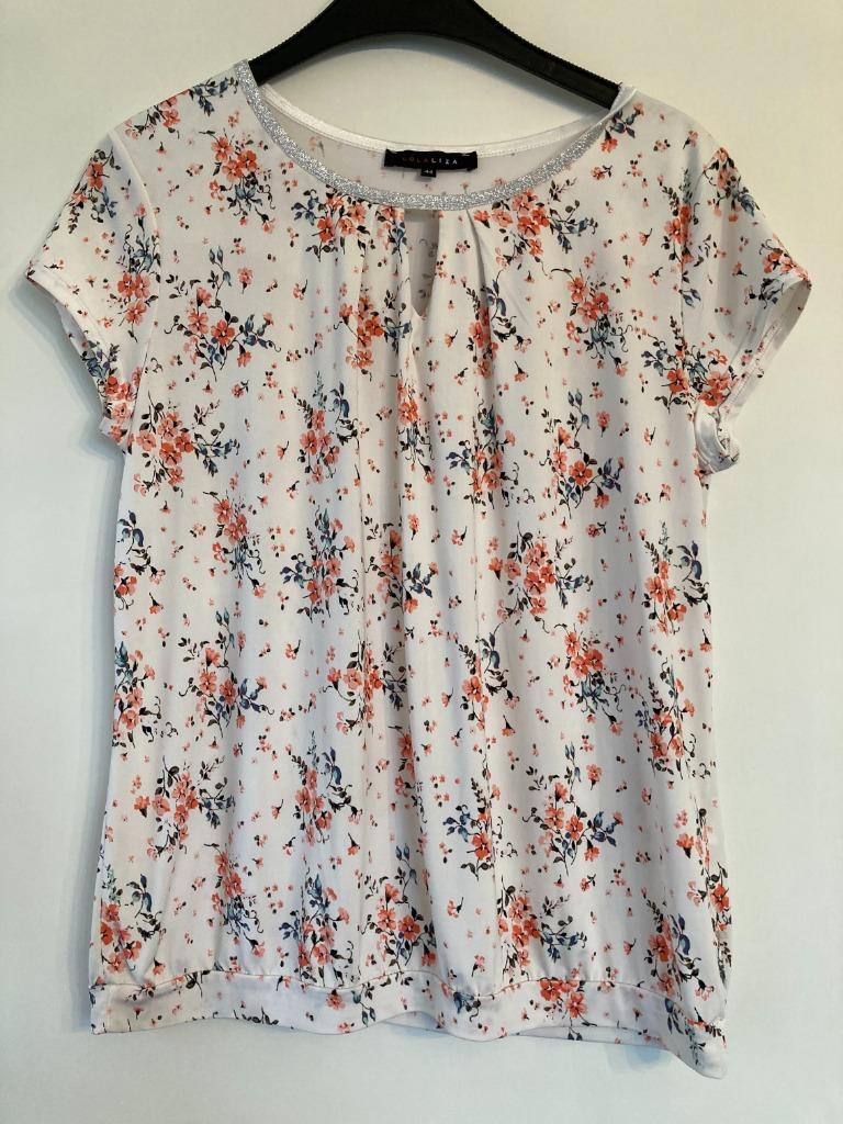 Wit bloemen bloesje - Lola Liza - maat 44, Taille 42/44 (L), Manches courtes, Enlèvement ou Envoi, Lola & Liza