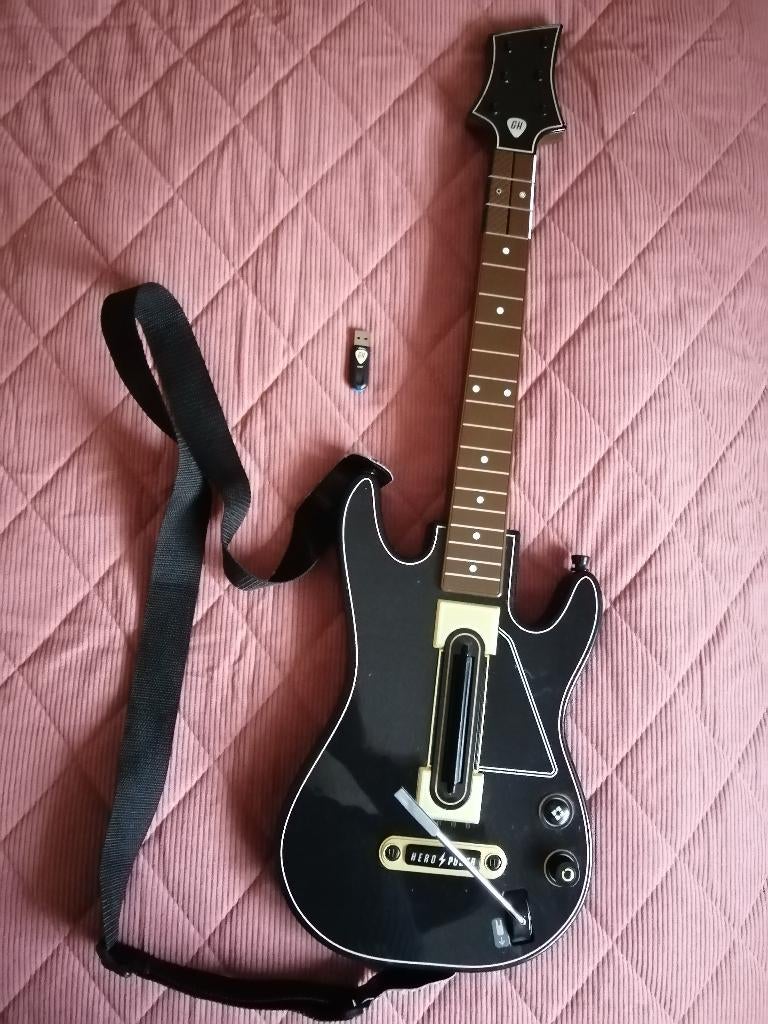 Activision Guitar Hero Live Guitar Controler PS4 avec dongle, Consoles de jeu & Jeux vidéo, Envoi, Guitare, Batterie ou DJ set