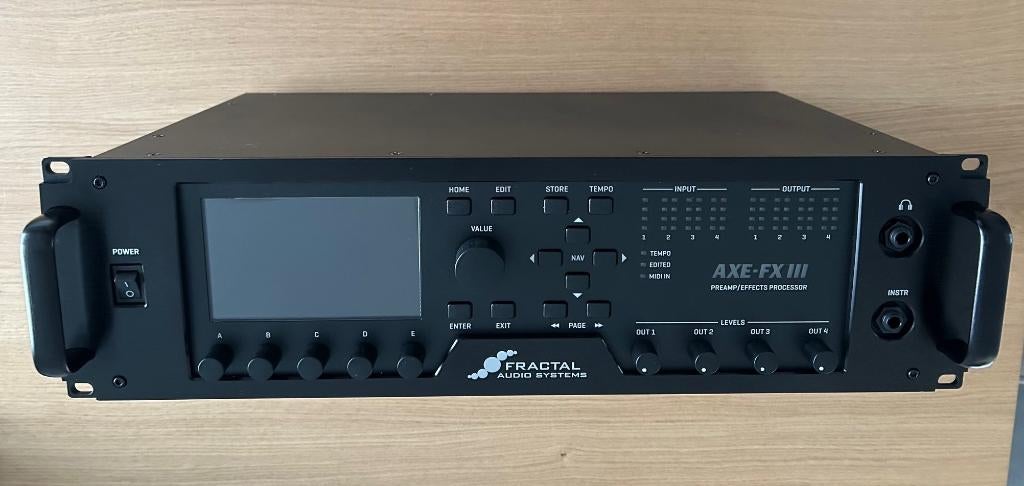 Axe-Fx 3 Mk 1 comme neuf, Muziek en Instrumenten, Effecten, Ophalen, Zo goed als nieuw, Multi-effect