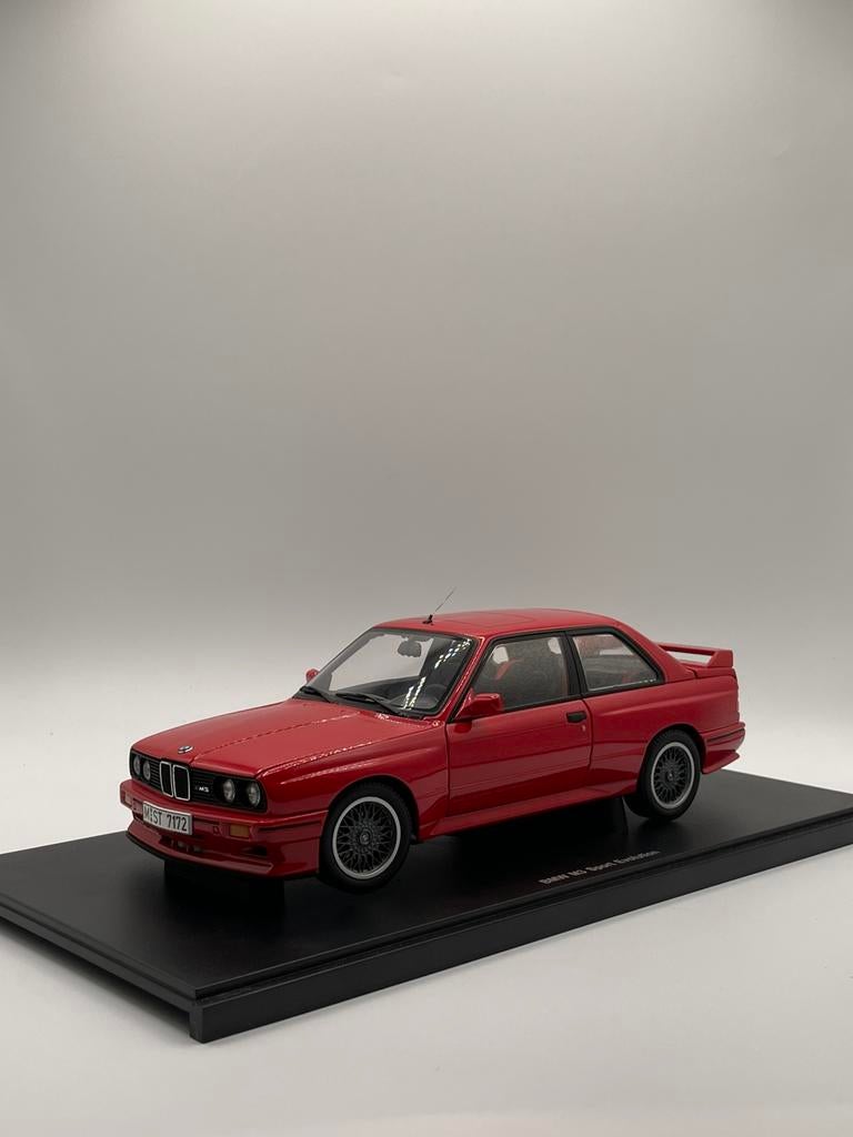 BMW M3 E30 Sport Evolution AutoArt 1/18, Hobby en Vrije tijd, Ophalen of Verzenden, Zo goed als nieuw, Autoart