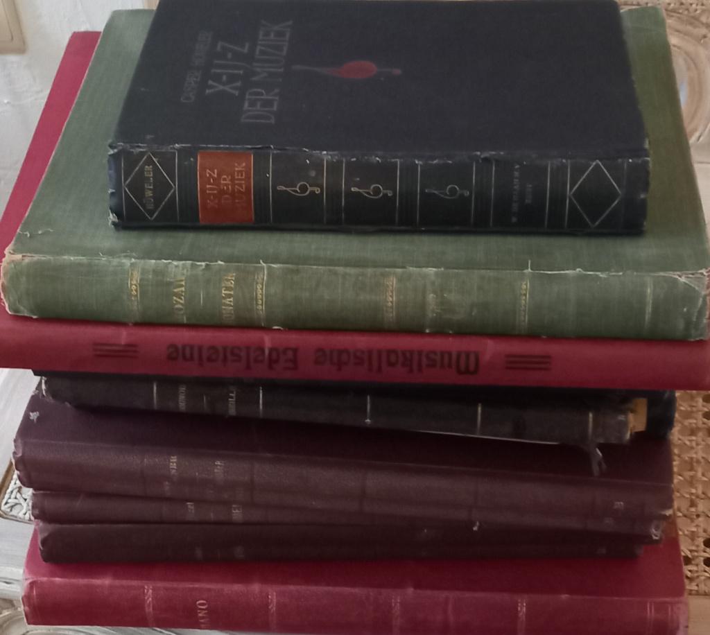 Antieke muziekboeken/partituren, Ophalen, Gelezen, Overige onderwerpen