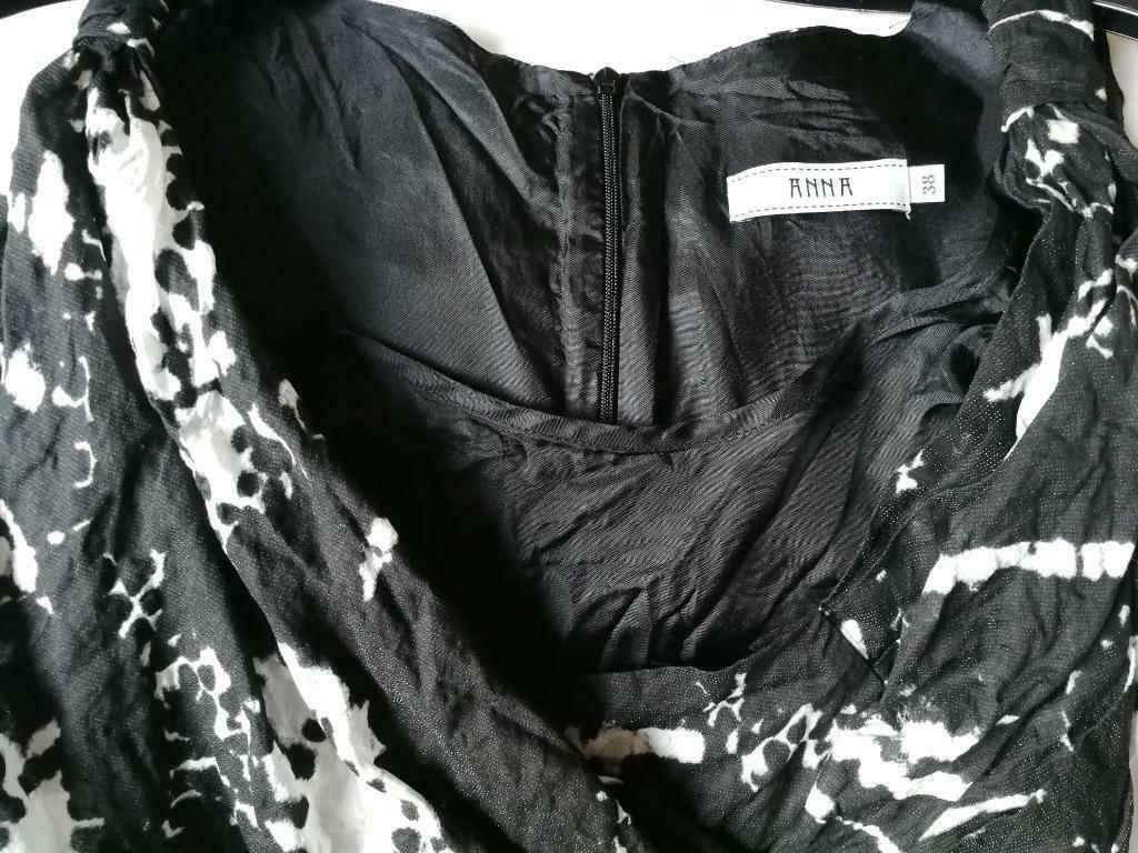 Feestelijke jurk Anna Van Toor in zwart en wit, maat 38., Kleding | Dames, Gelegenheidskleding, Zo goed als nieuw, Overige typen