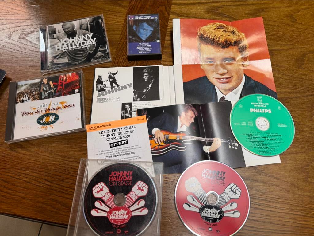 Johnny Hallyday lot de 5 cD et une k7 audio tres bon etat, Ophalen, Zo goed als nieuw