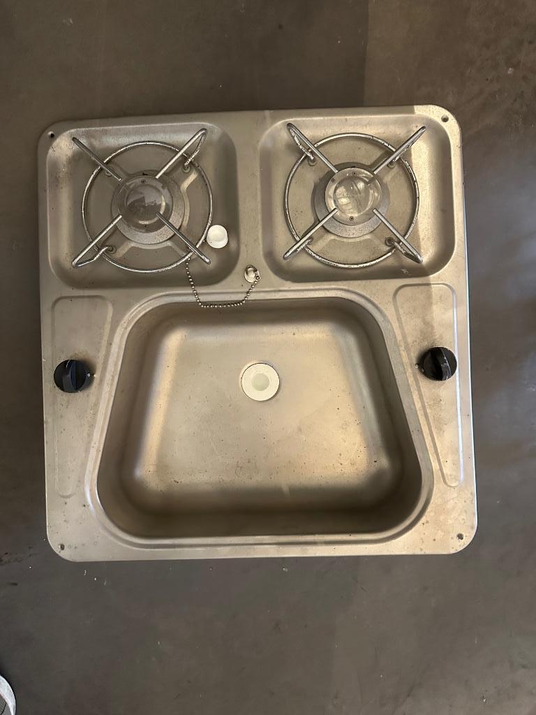 Combiné évier et deux foyer de cuisson gaz (jamais utilisé), Enlèvement, Comme neuf, Encastré, Gaz