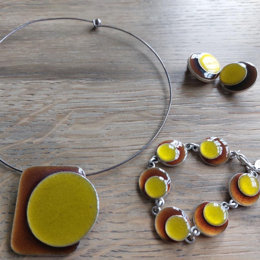 juwelenset SKALLI armband, halsketting, oorbellen, Enlèvement, Comme neuf, Jaune