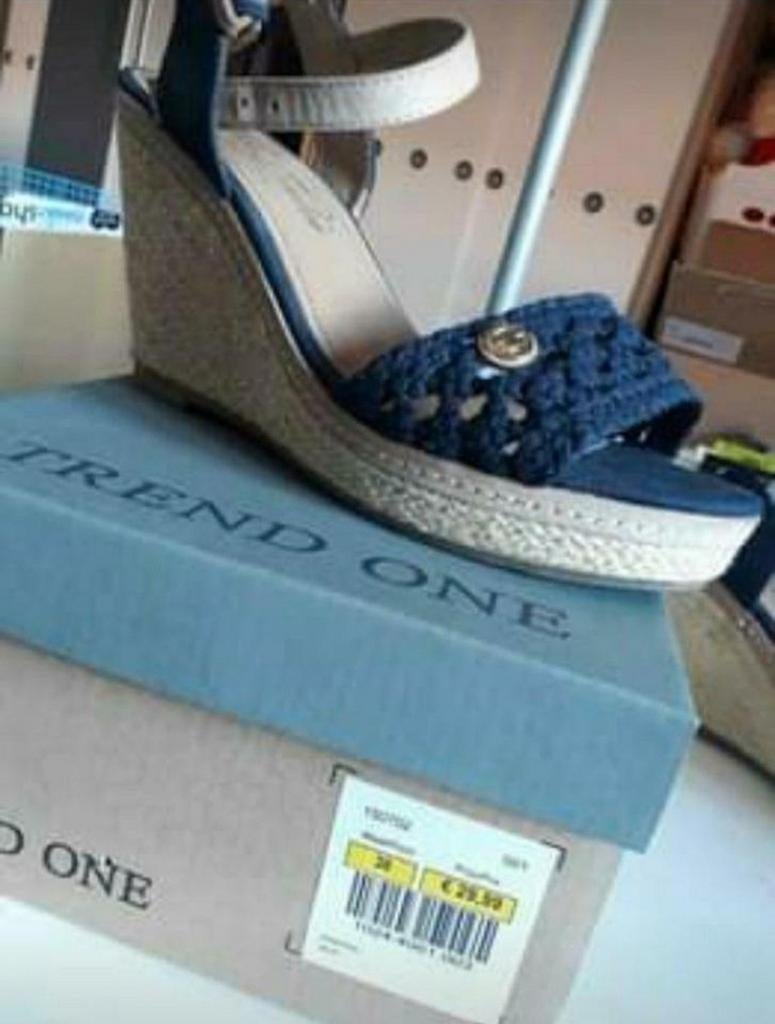 Chaussures compensées NEW TRENDone « 38 », Neuf, Trend one, Enlèvement ou Envoi, Autres types