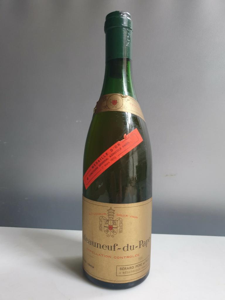 Chateauneuf du pape 1969 Berard & Fils, Verzamelen, Wijnen, Ophalen of Verzenden, Zo goed als nieuw