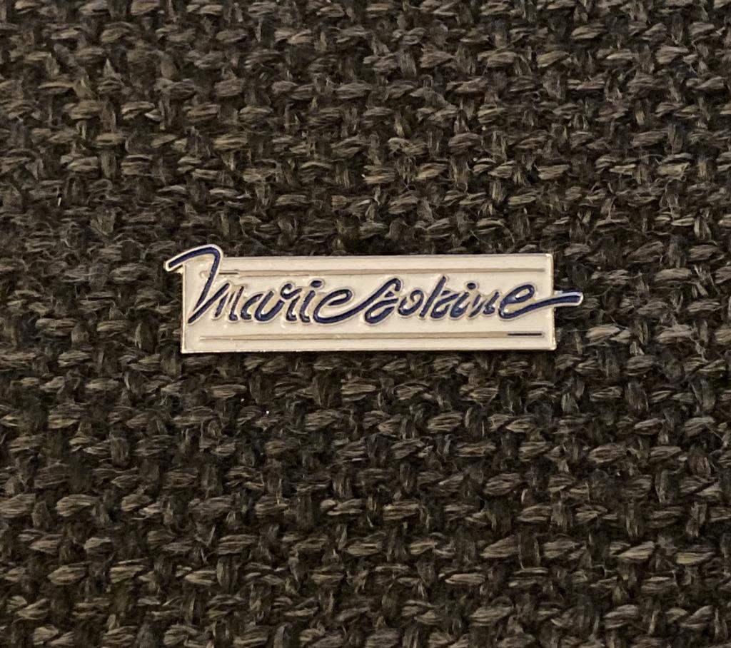 PIN - MARIE SOLAIRE, Envoi, Utilisé, Autres sujets/thèmes, Insigne ou Pin's