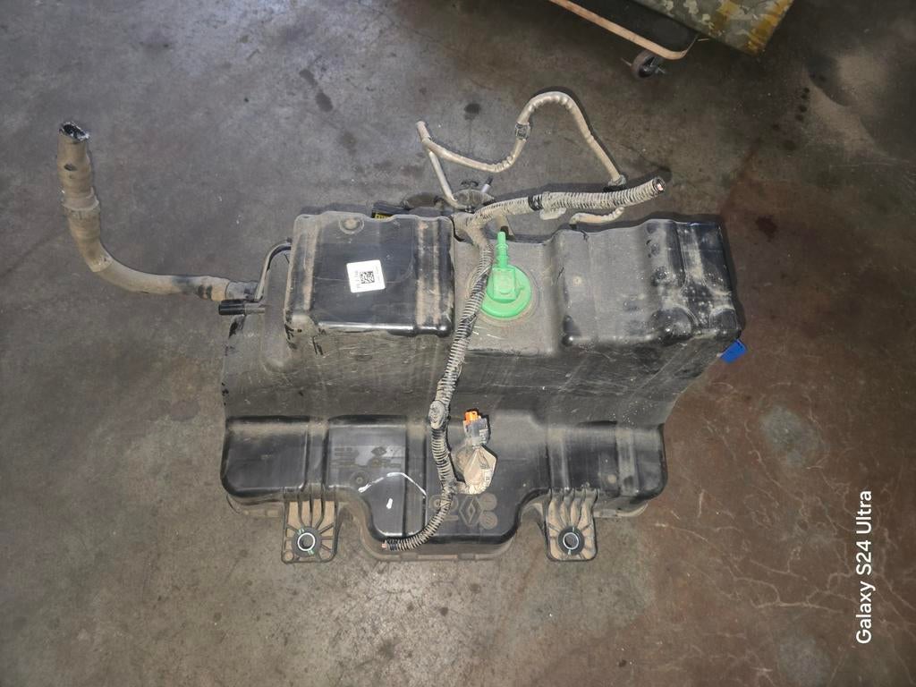 Réservoir Adbleu Renault Master 2.3 DCI M9R717, Enlèvement ou Envoi, Renault