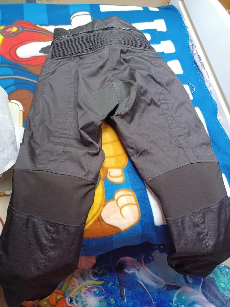 Veste et pantalon de moto  pour femme taille S prix à discut, Enlèvement