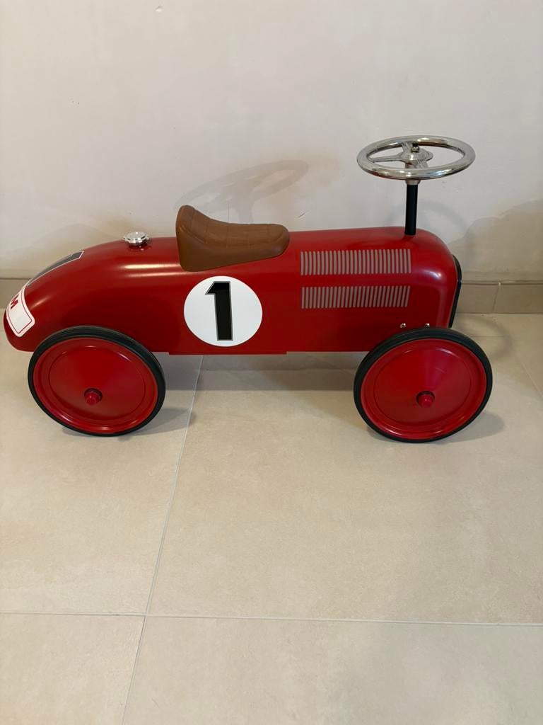 Rode kinderauto, Ophalen, Zo goed als nieuw